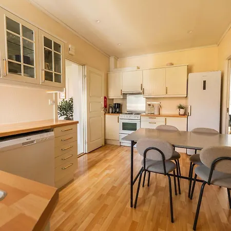 Family-friendly Spacious 4br Near Downtown & Ocean * Bergen