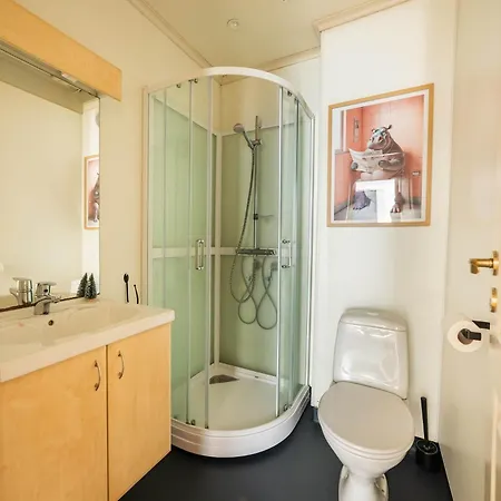 Family-friendly Spacious 4br Near Downtown & Ocean شقة