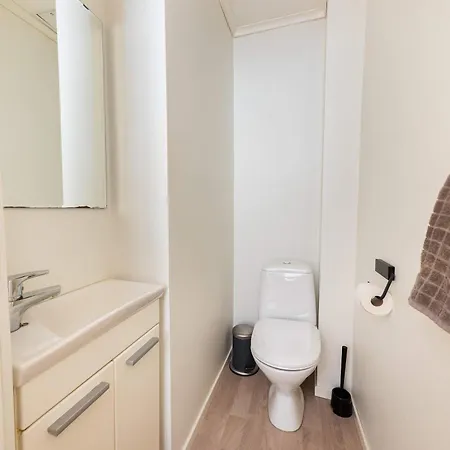 Family-friendly Spacious 4br Near Downtown & Ocean برغن